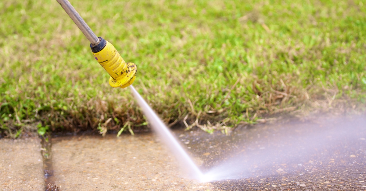 Understand the difference between Pressure Washing and Soft Washing in St. Louis. BM Pressure Washing offers top-notch washing and soft washing services.